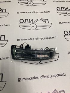 повторитель правый зеркало на Mercedes C class w204
